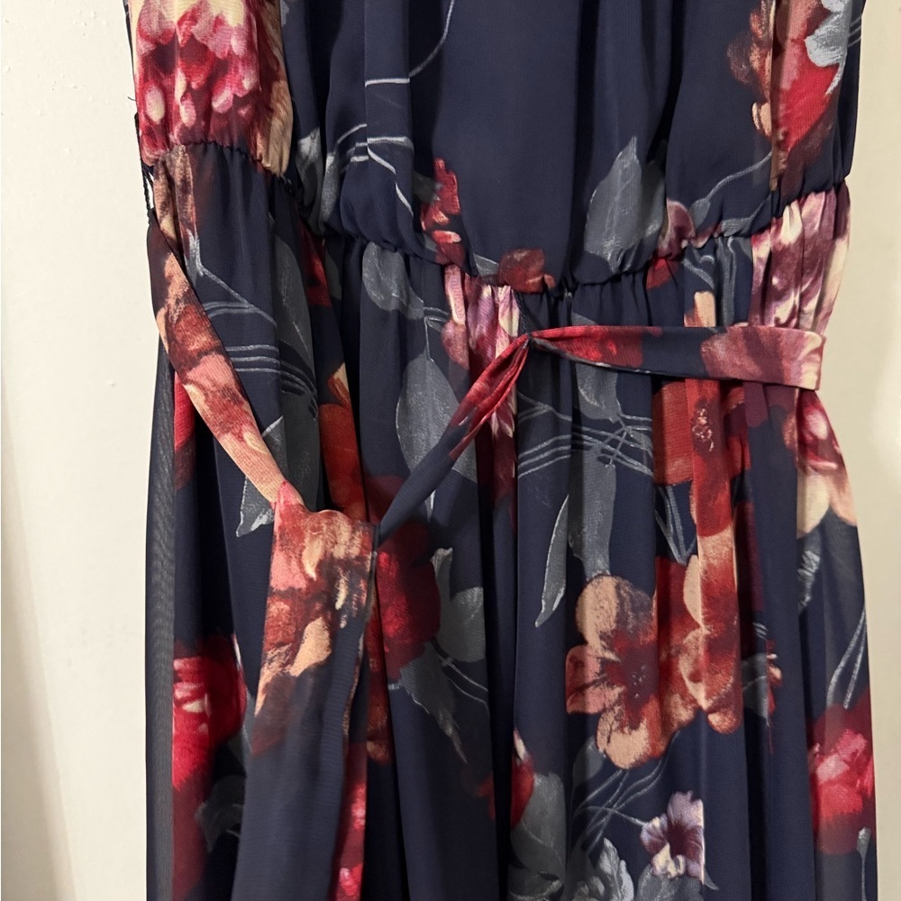 Navy Floral Maxi Dress with Tie Waist - Picture 4 of 4